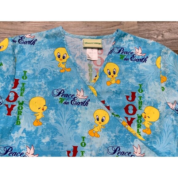 Looney Tunes Tweety Christmas Scrub Top Size S Blue Cartoon Print V-Neck Holiday - Picture 7 of 16